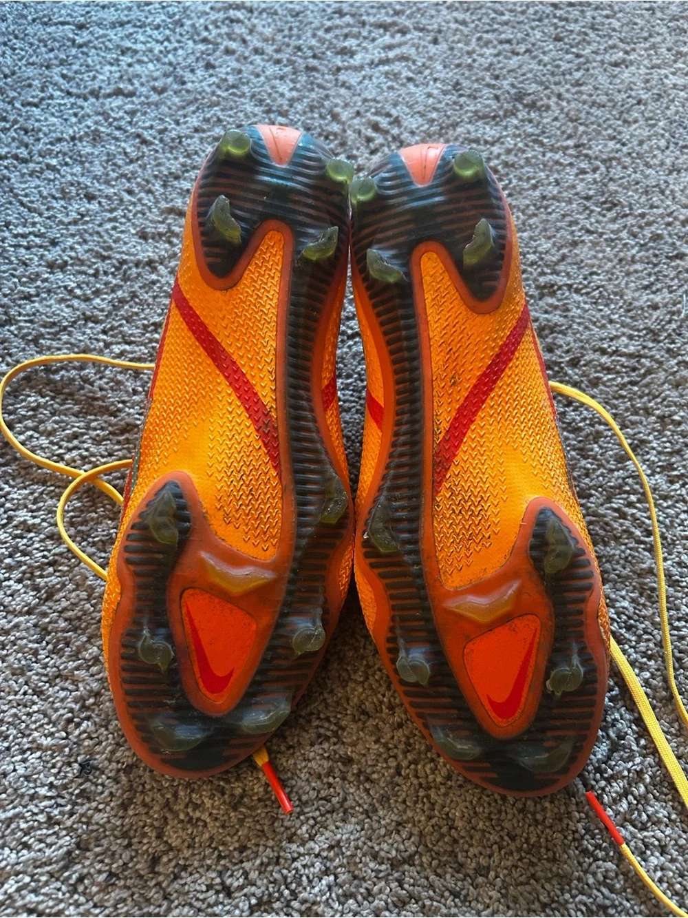 Nike Phantom Soccer Cleats
